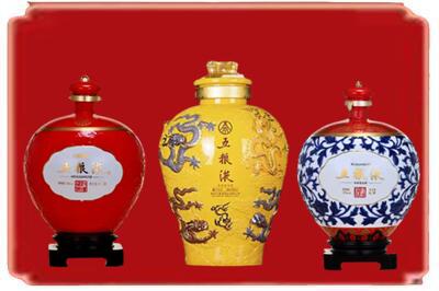 无锡烟酒回收五粮液各种摆件.jpg